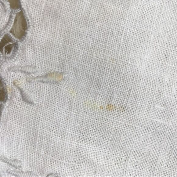 Vintage 30s Handmade Embroidered Doily/ Napkin - Picture 10 of 12